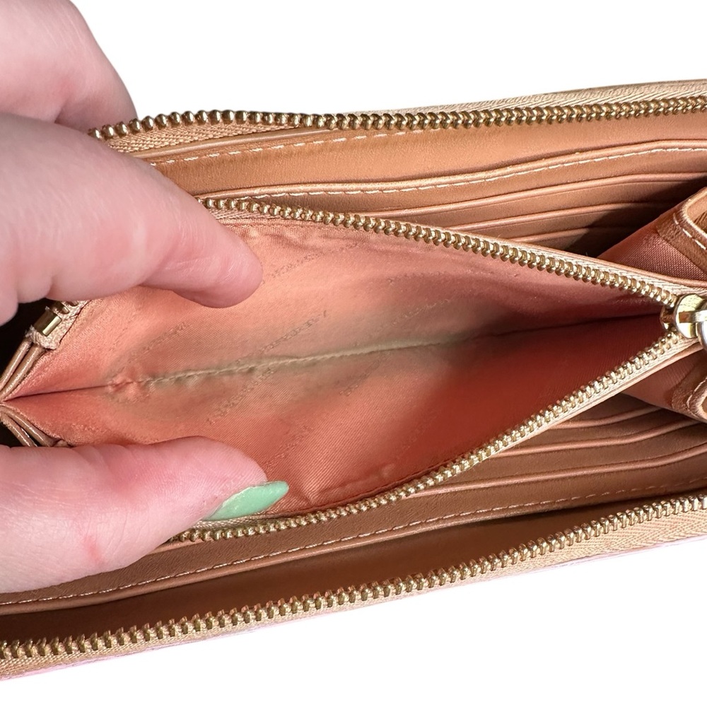 Burberry Pink/Novacheck Zip Long Wallet - Picture 7 of 8